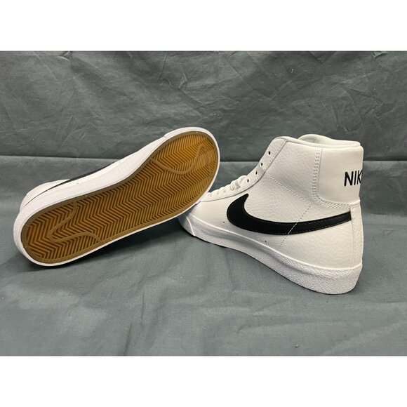 Nike Girls Blazer Mid 77 (GS) Sneakers Leather White Black Size 6.5 NEW NO BOX! - Picture 2 of 10